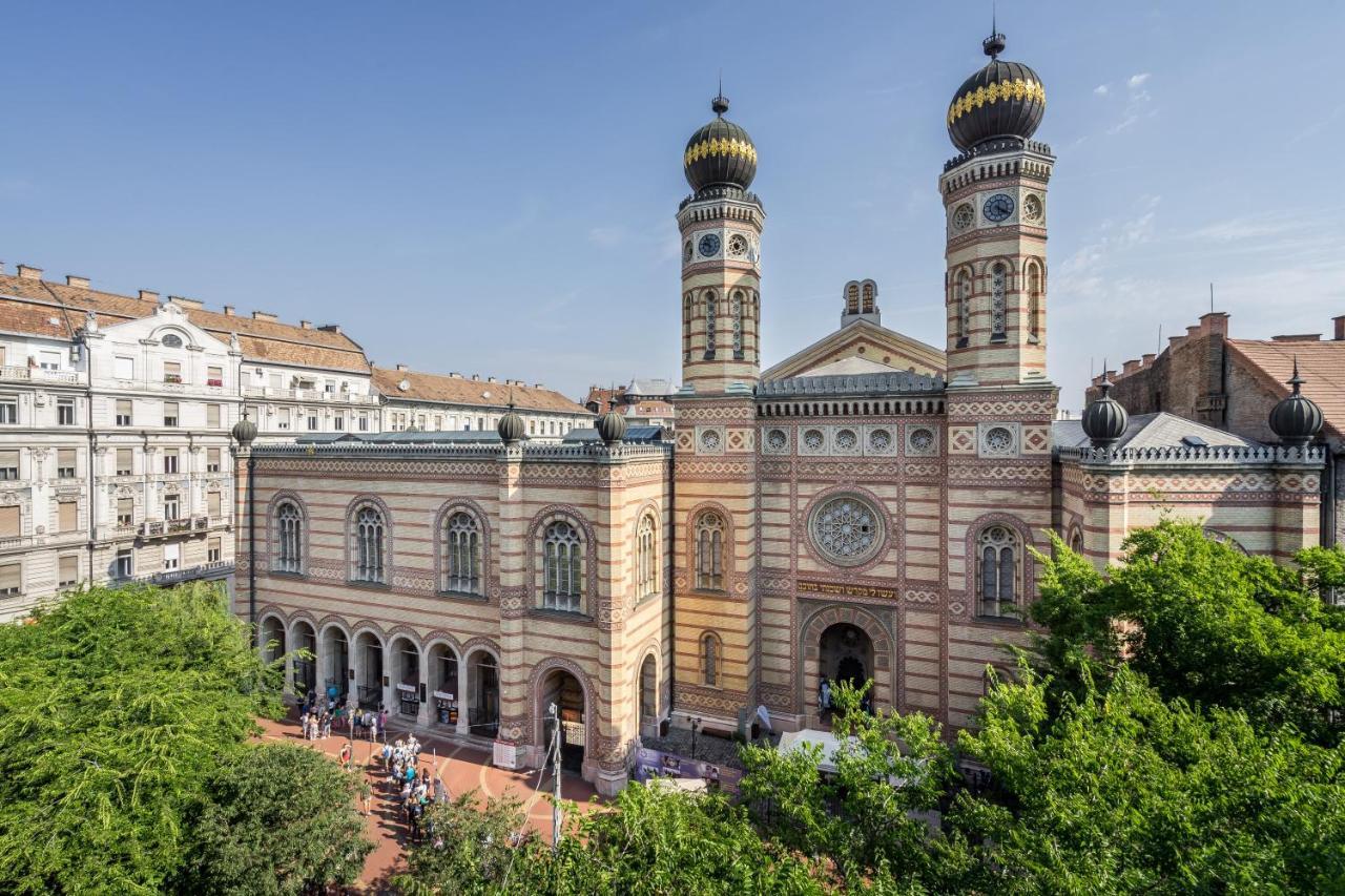 Ace Of Spades Gozsdu Budapest Kültér fotó