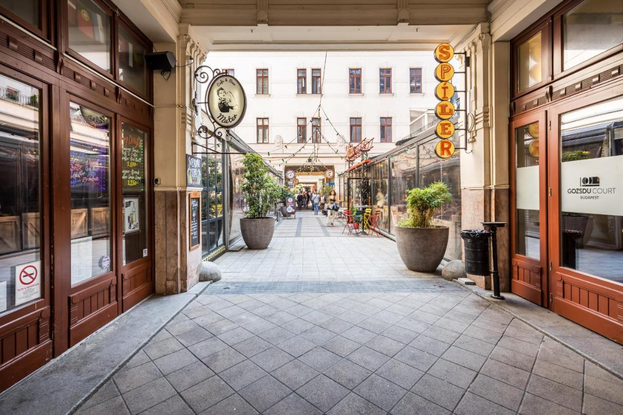 Ace Of Spades Gozsdu Budapest Kültér fotó